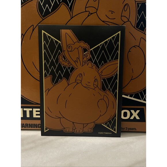 Pokemon TCG Eevee 052/072 Shining Fates - Picture 2 of 2
